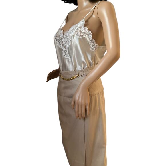 Celine Paris Khaki pencil skirt with gold embellishments size 36 small - Picture 11 of 16